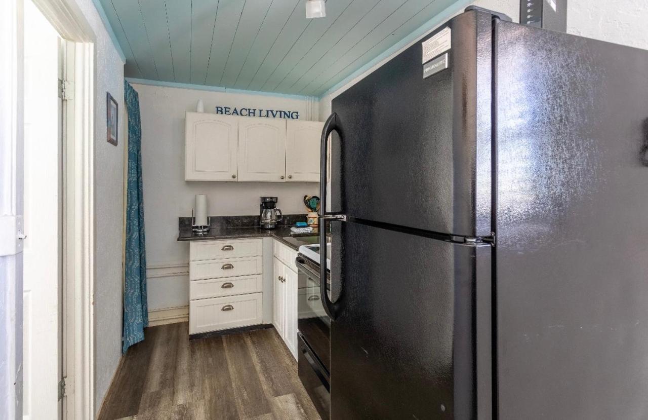 Bungalow 1 Minute From The Beach Suite #3 Englewood Esterno foto